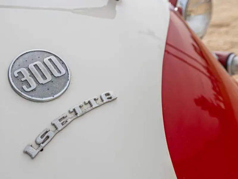 1960 BMW Isetta 300 — photo 8 of 8