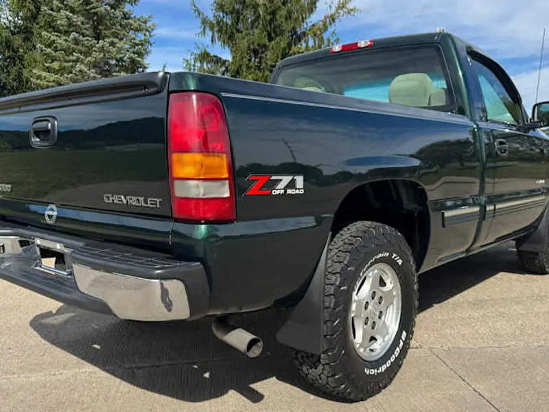 2002 Chevrolet Silverado 1500 — photo 7 of 8