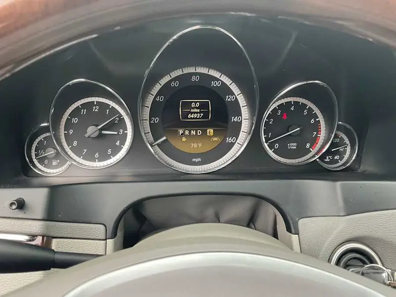 2012 Mercedes-Benz E350 — photo 8 of 8