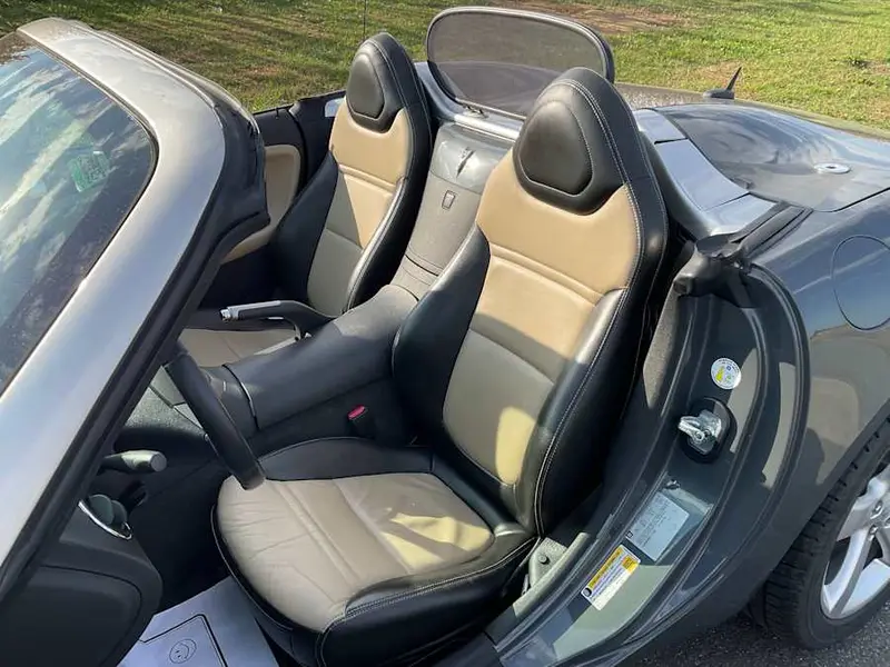 2008 Pontiac Solstice — photo 7 of 8