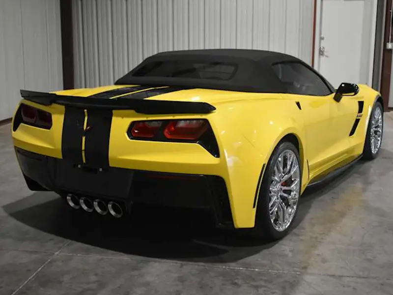 2017 Chevrolet Corvette Grand Sport 2LT — photo 2 of 8