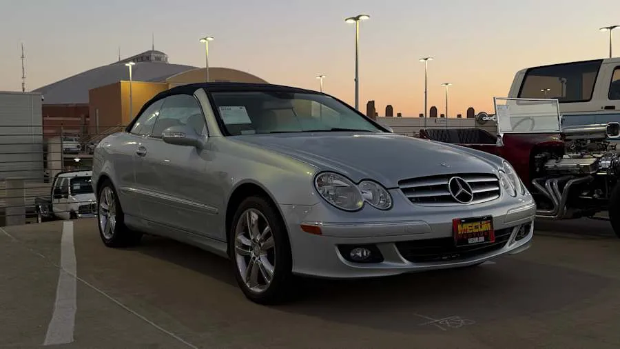 Diamond Silver 2008 Mercedes-Benz CLK350