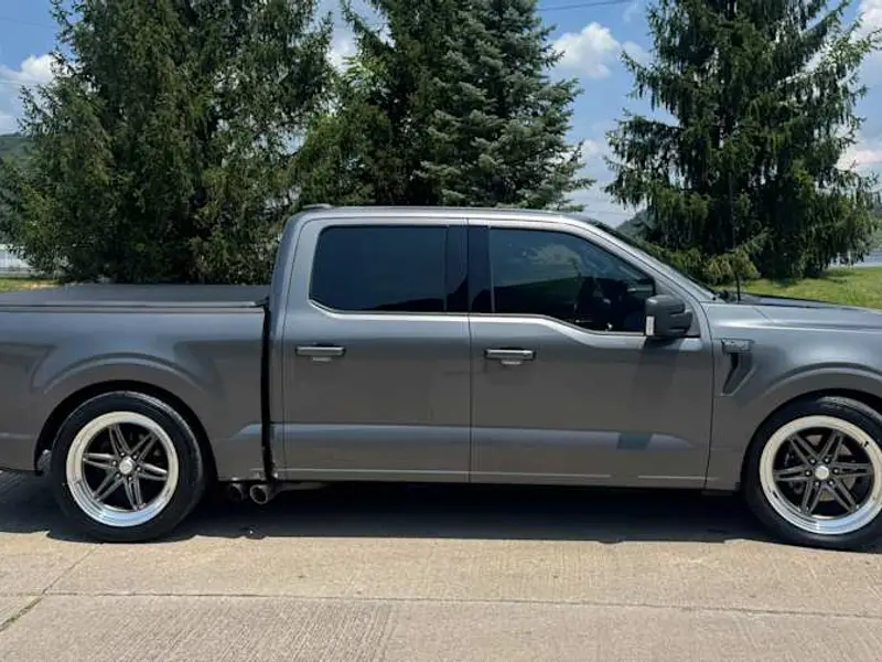 2021 Ford F-150 — photo 2 of 8