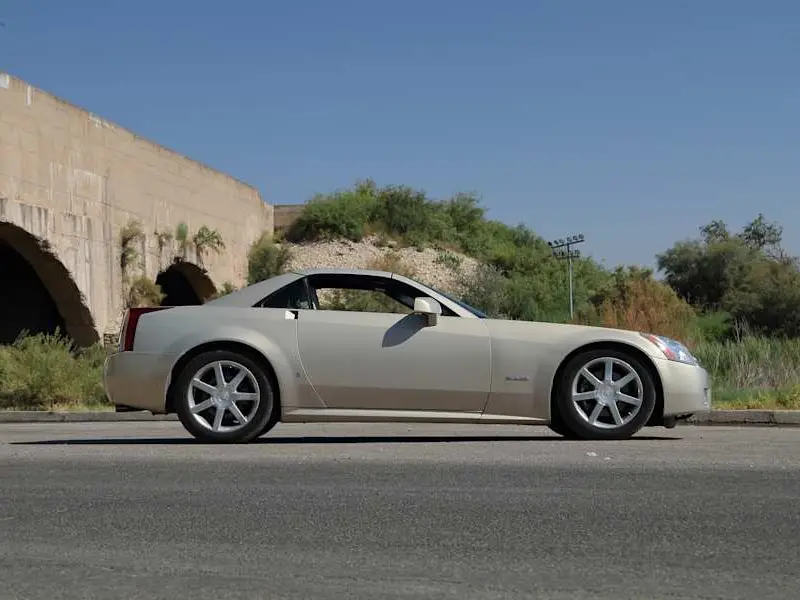 2006 Cadillac XLR — photo 2 of 8