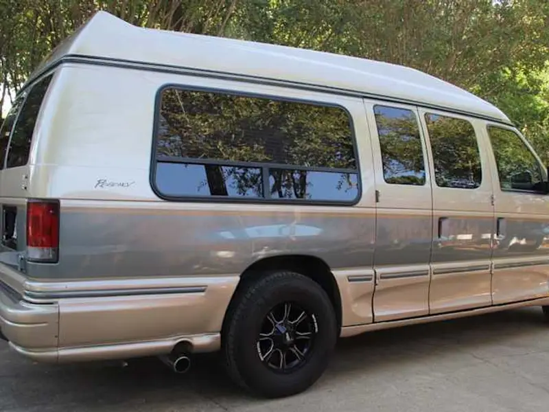 2006 Ford E-350 Regency High Top — photo 3 of 8