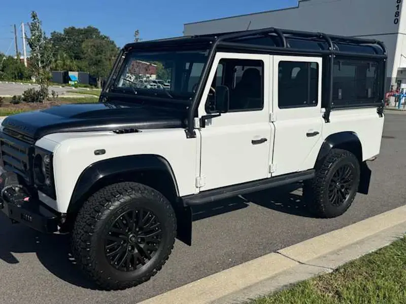 1985 Land Rover Defender — photo 1 of 8