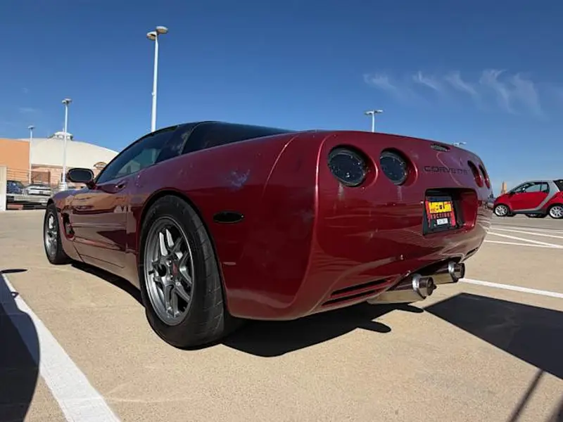 2002 Chevrolet Corvette — photo 2 of 8