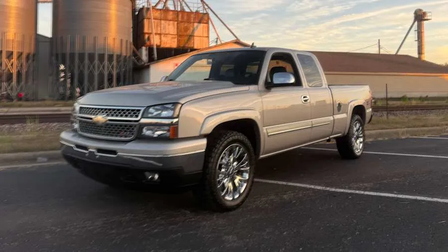 Silver 2006 Chevrolet Silverado 1500