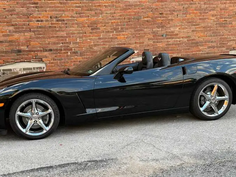 2013 Chevrolet Corvette — photo 2 of 8