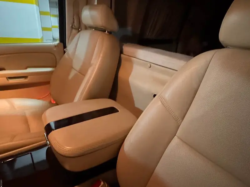 2008 Cadillac Escalade Custom — photo 8 of 8