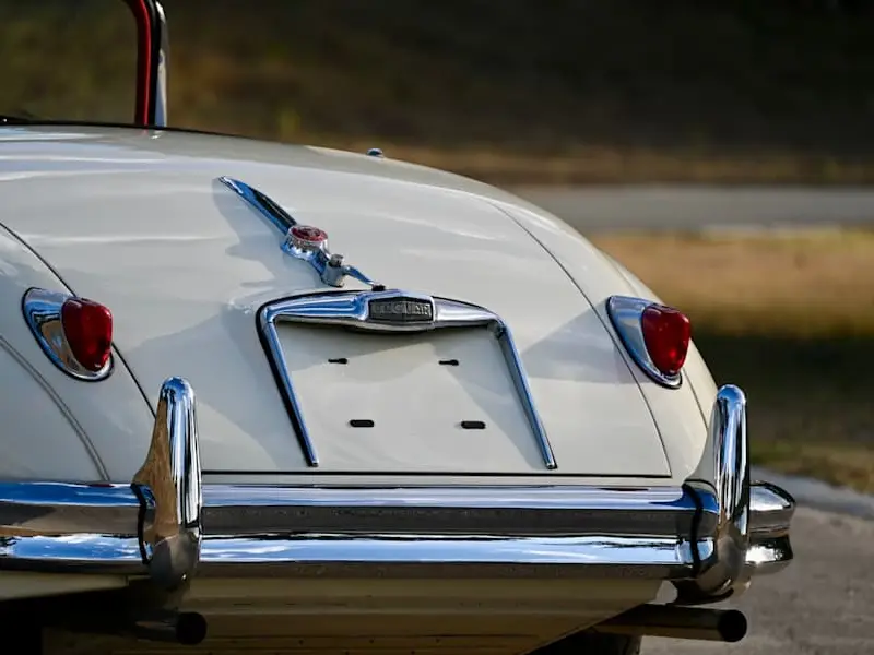 1958 Jaguar XK150 — photo 4 of 8