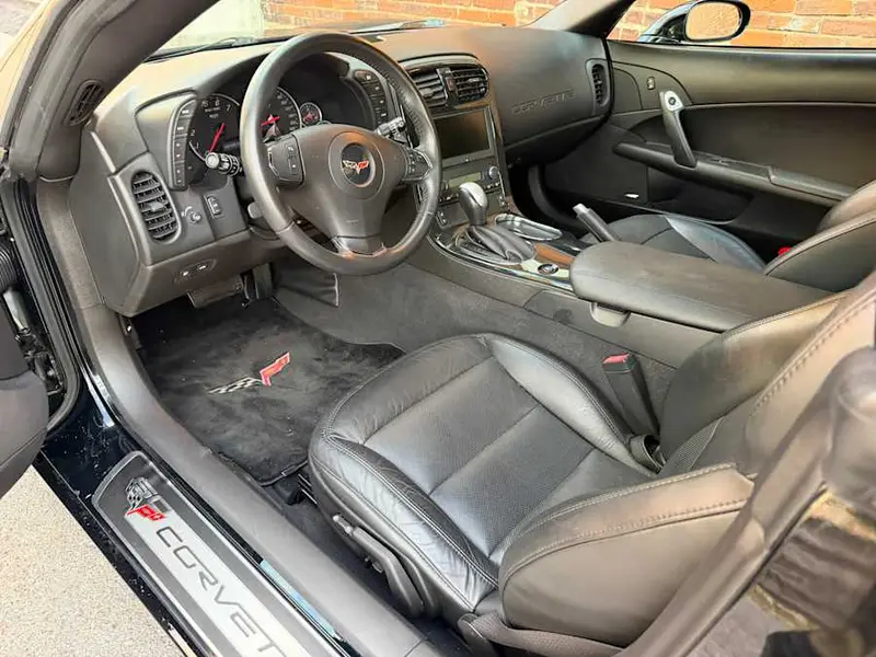 2013 Chevrolet Corvette — photo 4 of 8