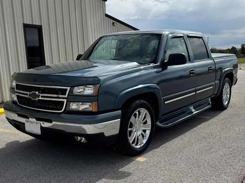 2006 Chevrolet Silverado 1500 — photo 1 of 8