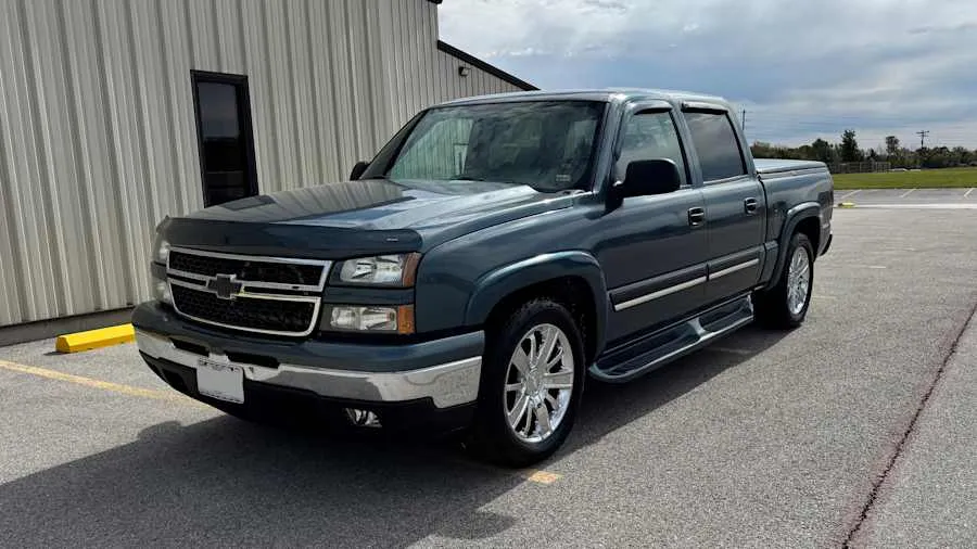 Blue 2006 Chevrolet Silverado 1500