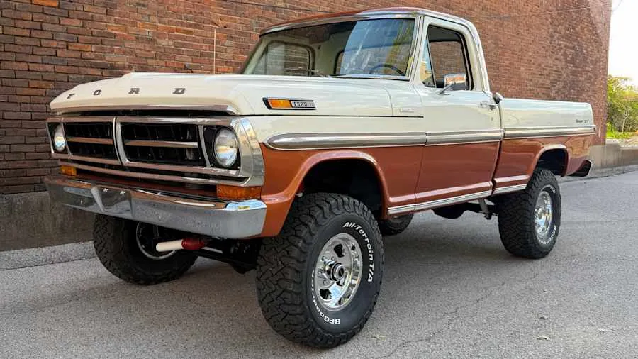 White/Copper 1972 Ford F-100