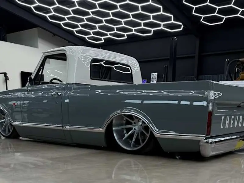 1967 Chevrolet C10 Custom — photo 4 of 8