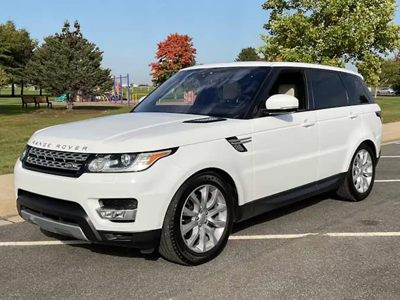 2017 Land Rover Range Rover Sport HSE — photo 1 of 8