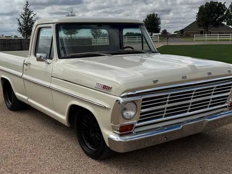 1967 Ford F-100 Custom — photo 1 of 8