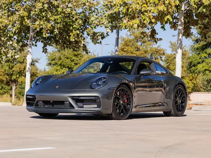 2024 Porsche 911 Carrera 4 GTS — photo 8 of 8