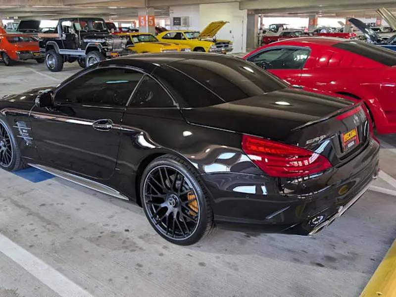 2017 Mercedes-Benz AMG SL 63 — photo 4 of 7