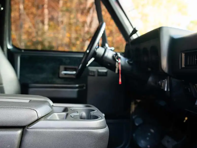 1987 GMC K5 Jimmy Sierra — photo 8 of 8