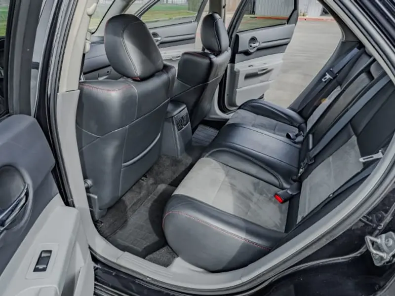 2007 Dodge Magnum SRT-8 — photo 8 of 8