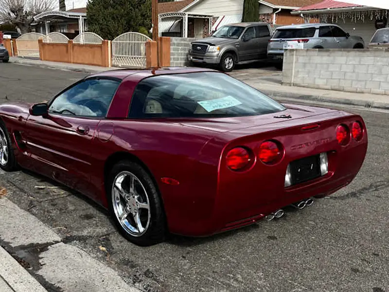 2004 Chevrolet Corvette — photo 2 of 8