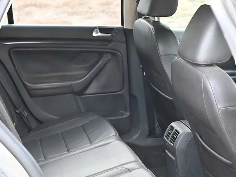 2014 Volkswagen Jetta SportWagen TDI — photo 7 of 8