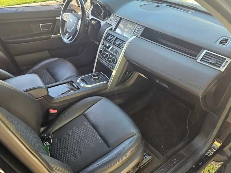 2019 Land Rover Discovery Sport SE — photo 7 of 8