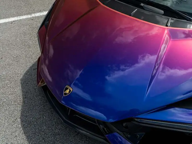 2025 Lamborghini Revuelto — photo 8 of 8