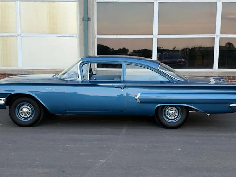 1960 Chevrolet Biscayne — photo 2 of 8