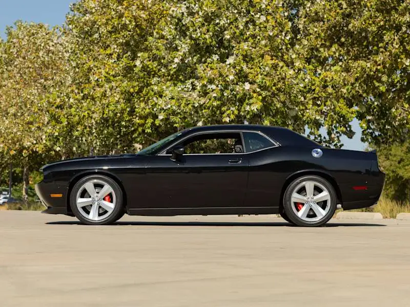 2008 Dodge Challenger SRT-8 First Edition — photo 2 of 8
