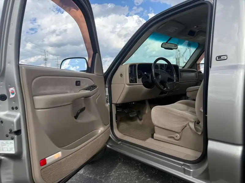 2003 Chevrolet Silverado 1500 — photo 7 of 8