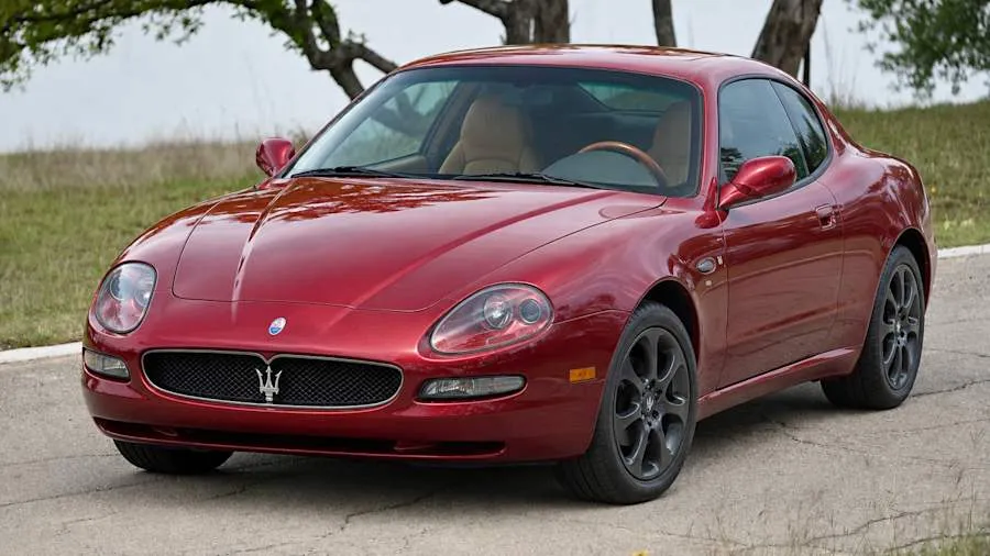 Burgundy 2003 Maserati Coupe Cambiocorsa