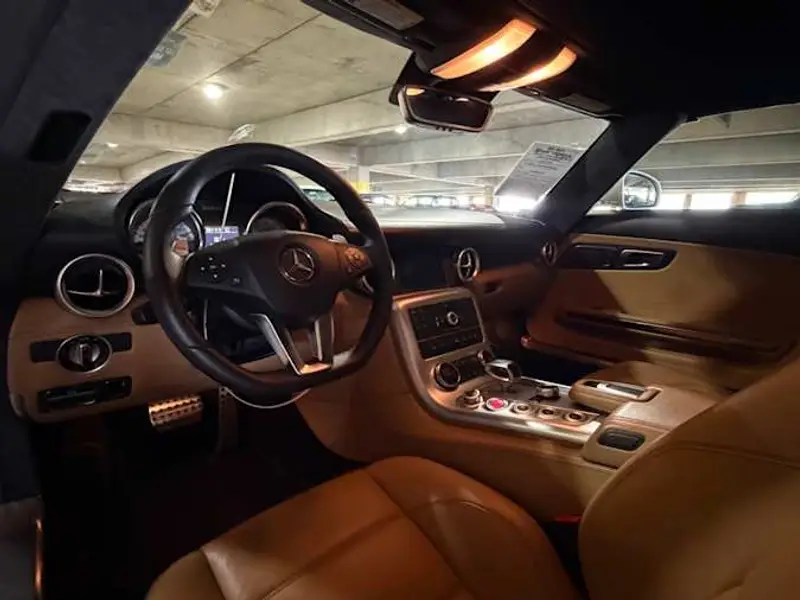2012 Mercedes-Benz SLS AMG — photo 6 of 7