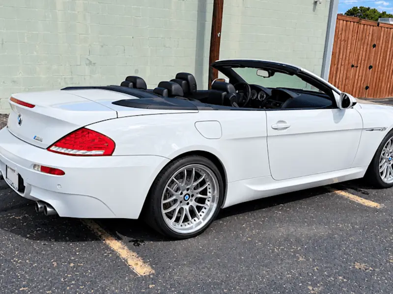 2010 BMW M6 — photo 8 of 8