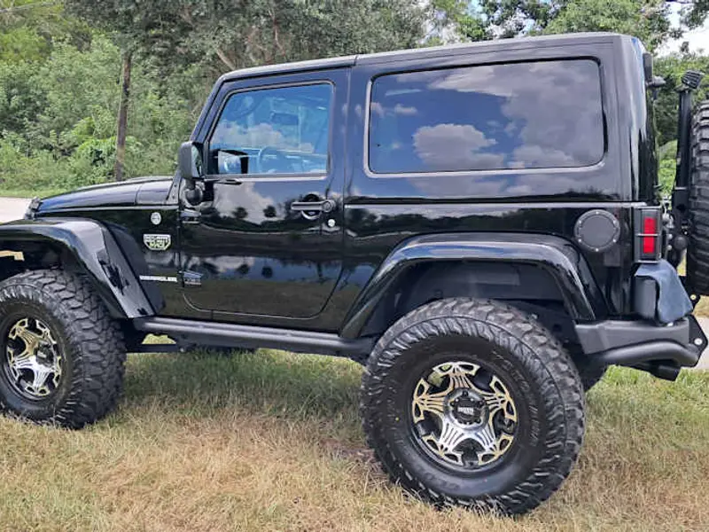 2012 Jeep Wrangler Call of Duty MW3 Edition — photo 5 of 8