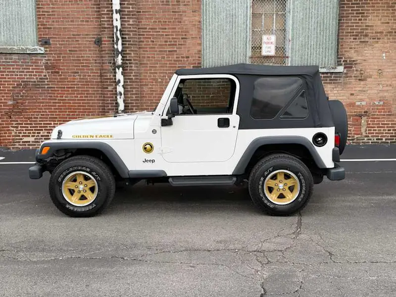 2006 Jeep Wrangler Golden Eagle — photo 2 of 8
