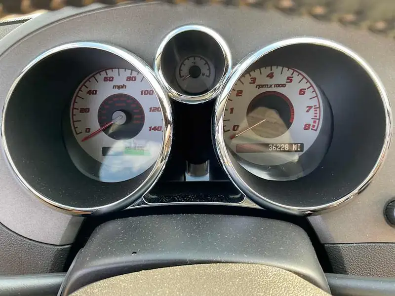 2008 Pontiac Solstice — photo 8 of 8