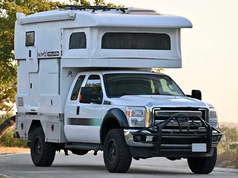 2016 Ford F-350 XP Camper — photo 3 of 8