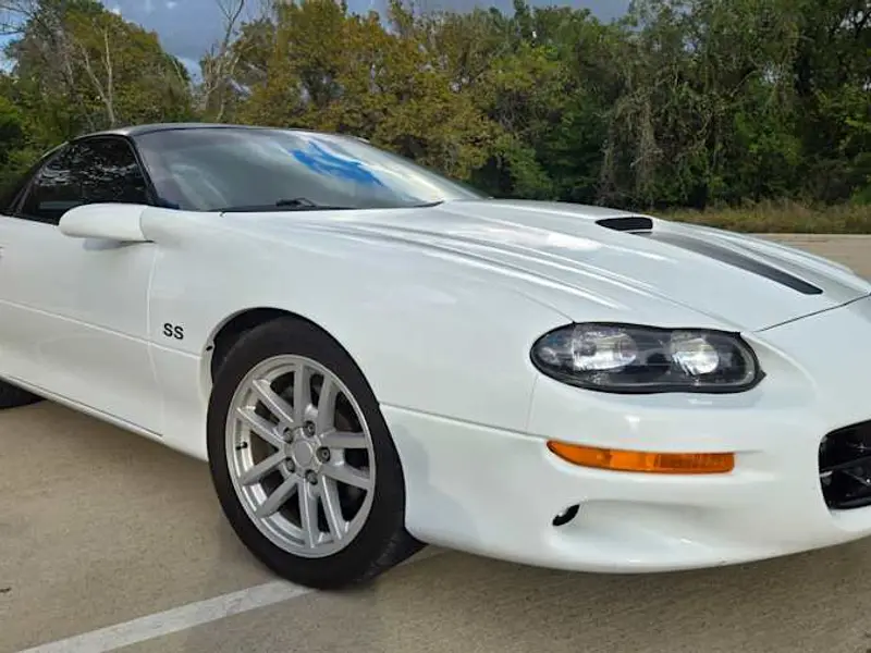 2002 Chevrolet Camaro SS — photo 6 of 8
