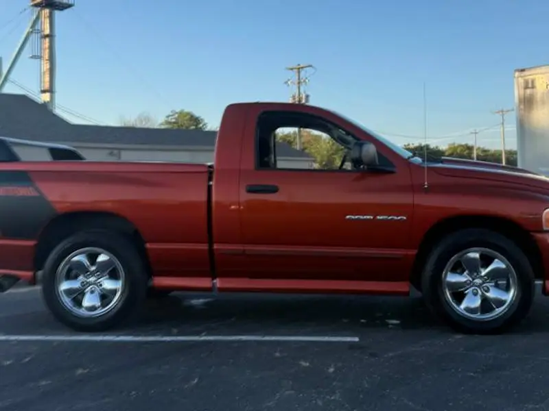 2005 Dodge Ram Daytona — photo 2 of 8