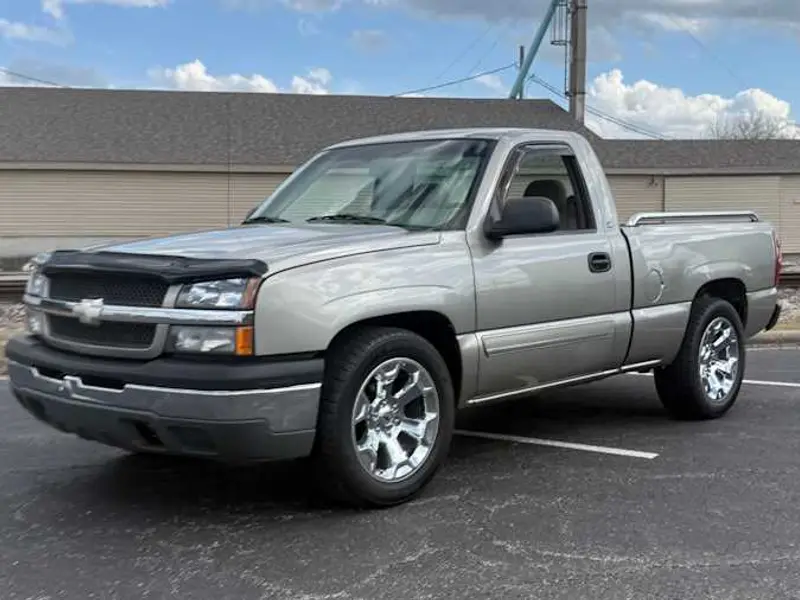 2003 Chevrolet Silverado 1500 — photo 1 of 8