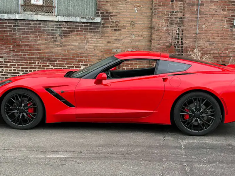 2014 Chevrolet Corvette — photo 2 of 8