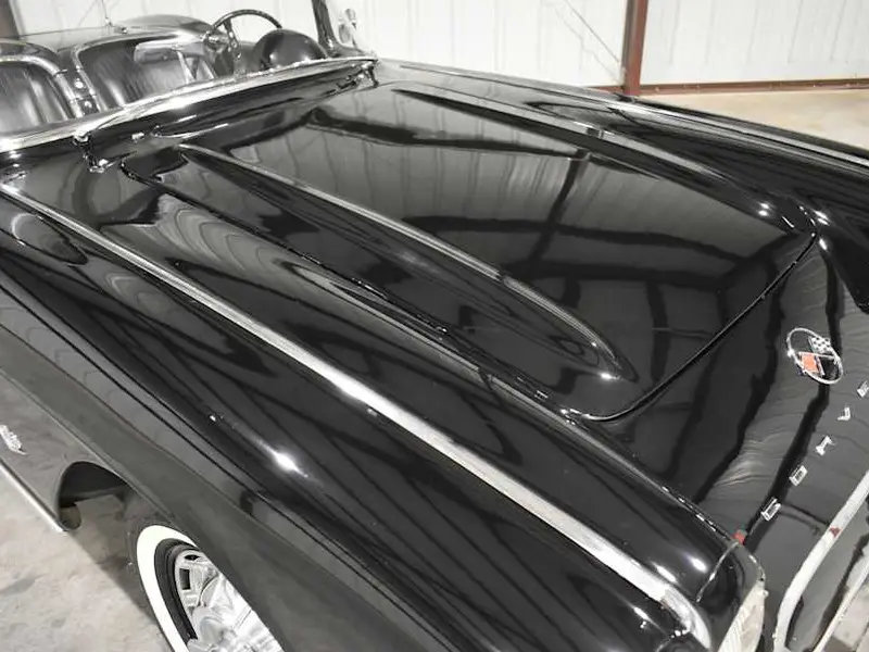 1962 Chevrolet Corvette — photo 8 of 8