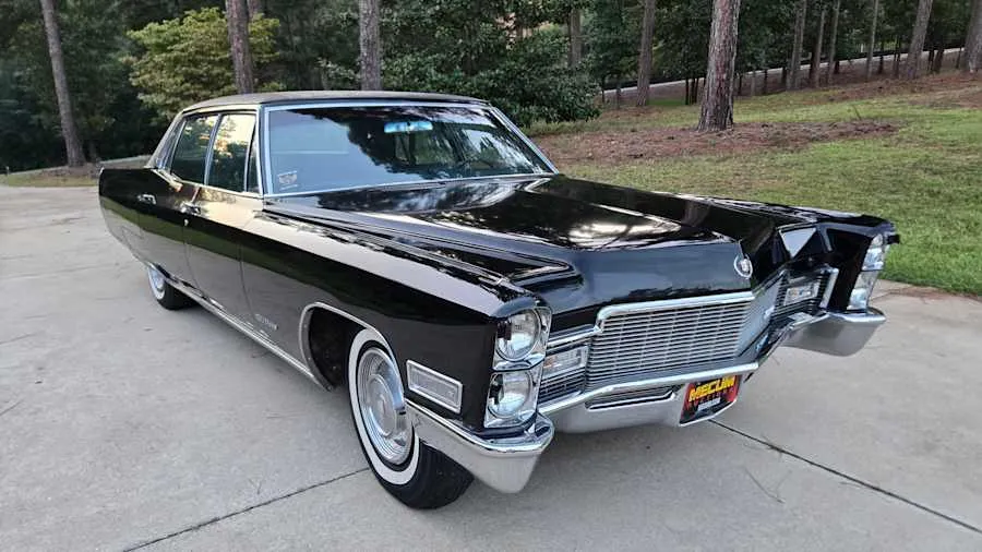 Black 1968 Cadillac Fleetwood Brougham