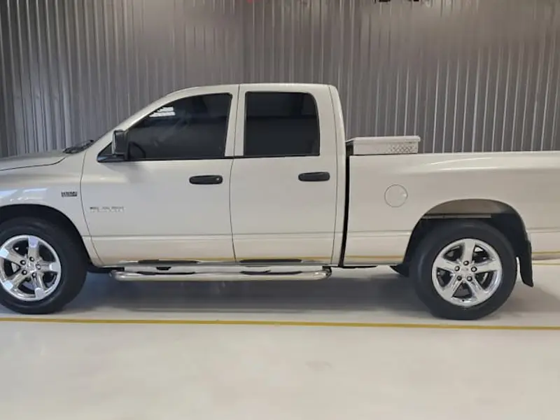 2008 Dodge Ram 1500 — photo 1 of 8
