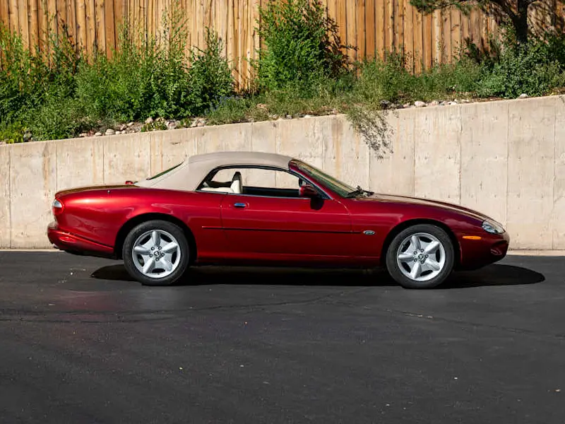 1997 Jaguar XK8 — photo 2 of 8
