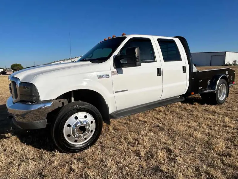 2000 Ford F-550 Lariat — photo 8 of 8