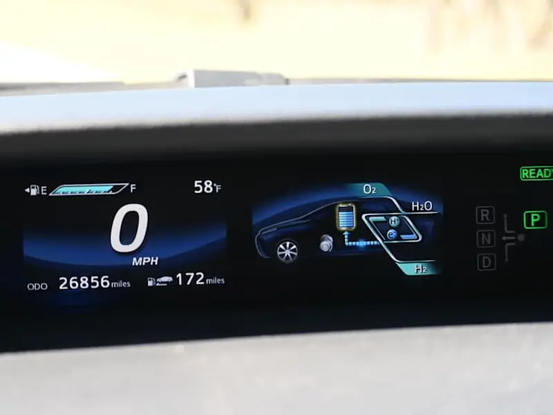 2019 Toyota Mirai — photo 7 of 8